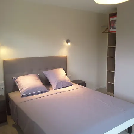 Villa'vi Lyon Est D'hotes 3*