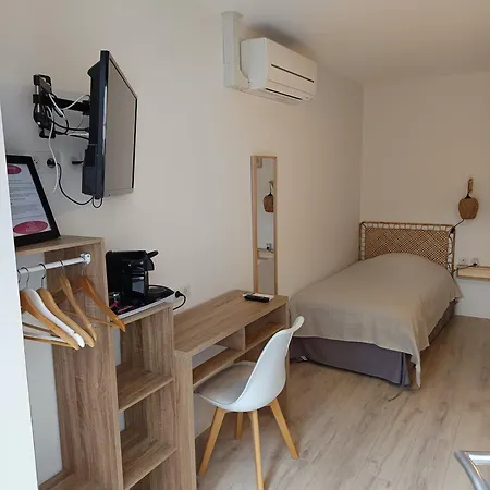 Villa'vi Lyon Est D'hotes 3*