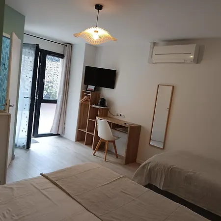 Villa'vi Lyon Est D'hotes 3* Сен-Приест