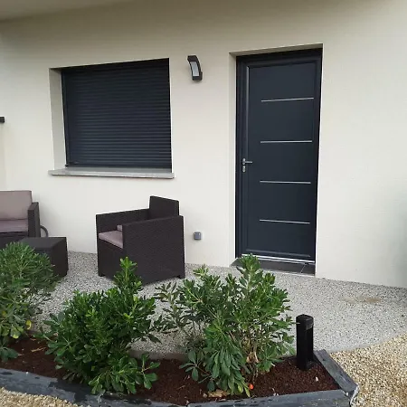 לינה וארוחת בוקר Villa'vi Lyon Est D'hotes